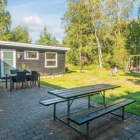 6 Person In Glesborg-by Traum